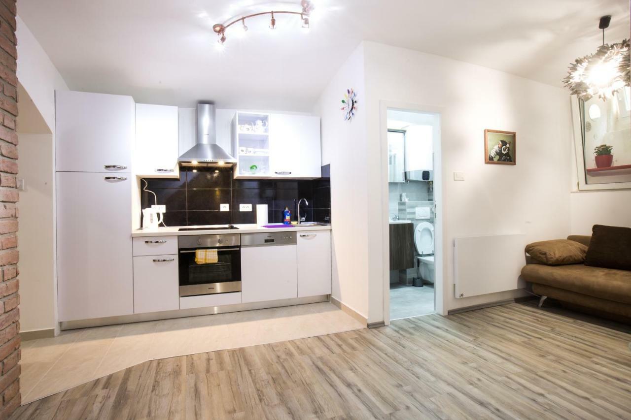 Apartman Vita Загреб Екстер'єр фото